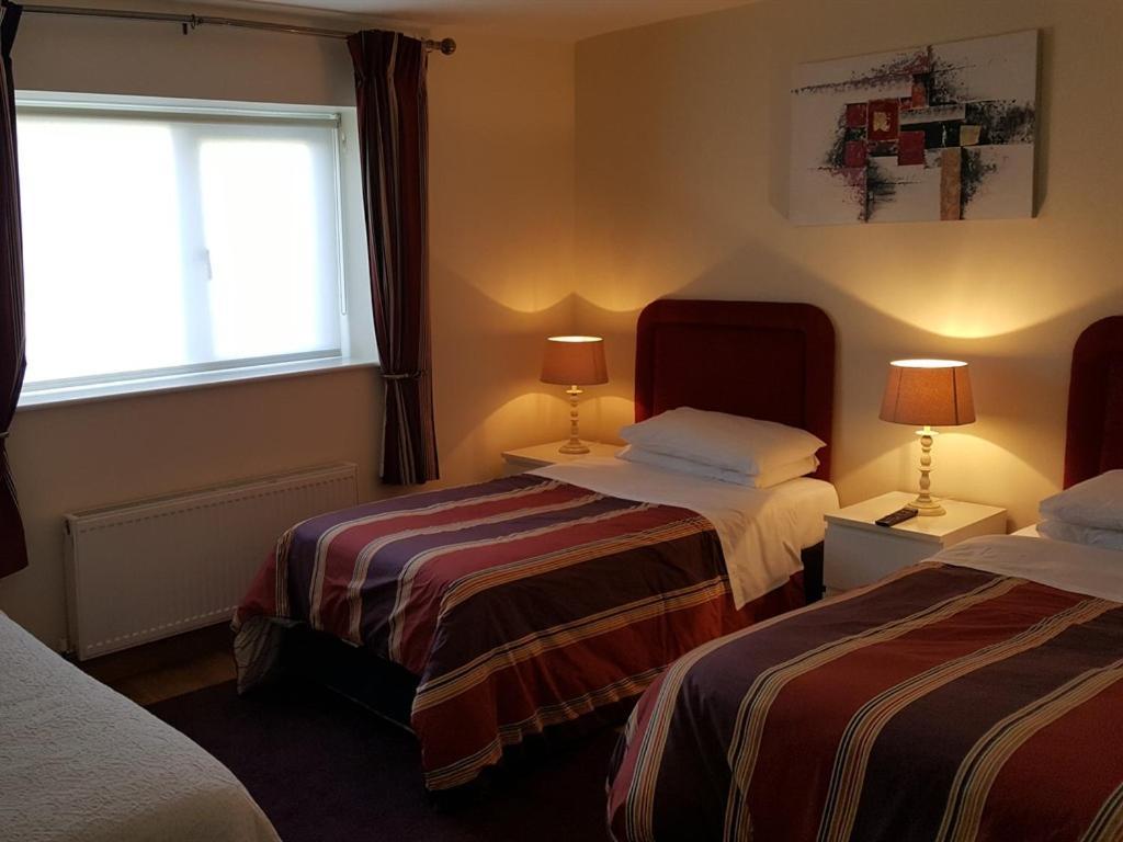 Clancys Of Glenfarne Hotel Buitenkant foto